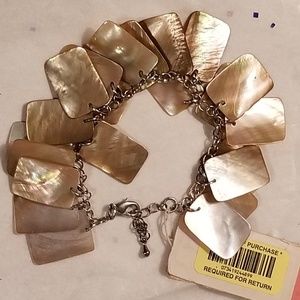 NWT mother of pearl bracelet